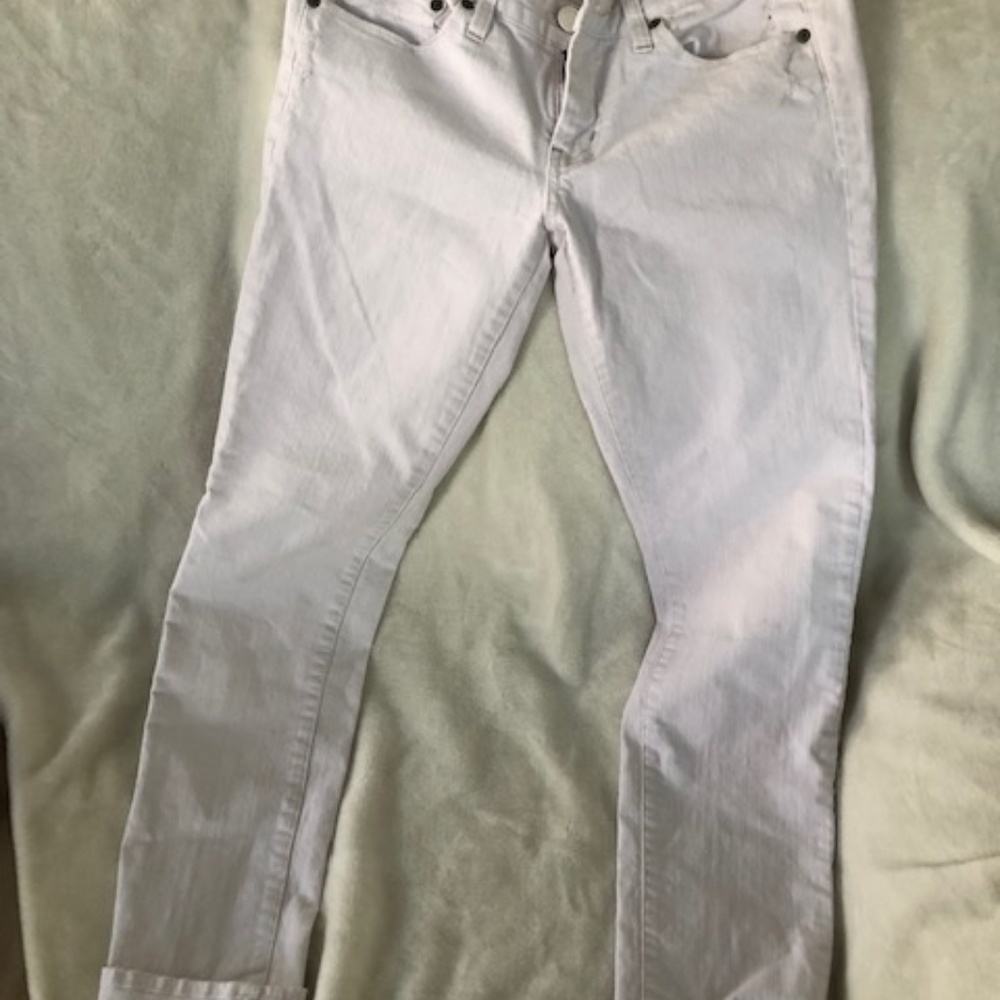 American Eagle White Skinny 77